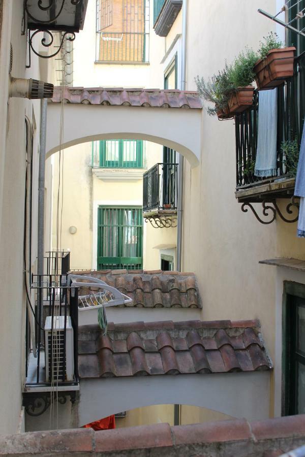 Appartamento Arcadia 55 Salerno Esterno foto