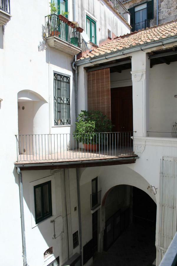 Appartamento Arcadia 55 Salerno Esterno foto